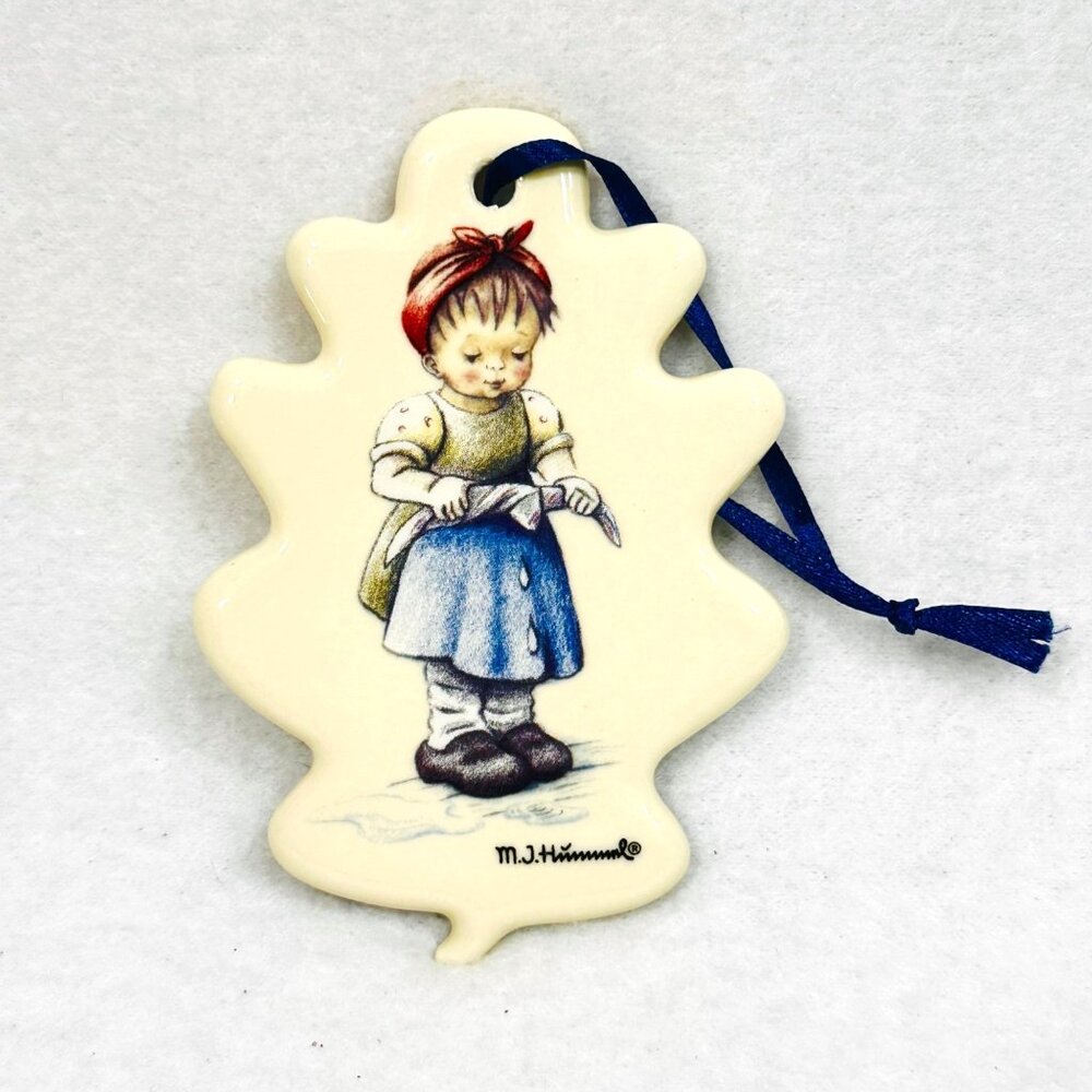 M.I. Hummel Club Exclusive Ornament "Girl Washing" Hum 2397 Club Year 42